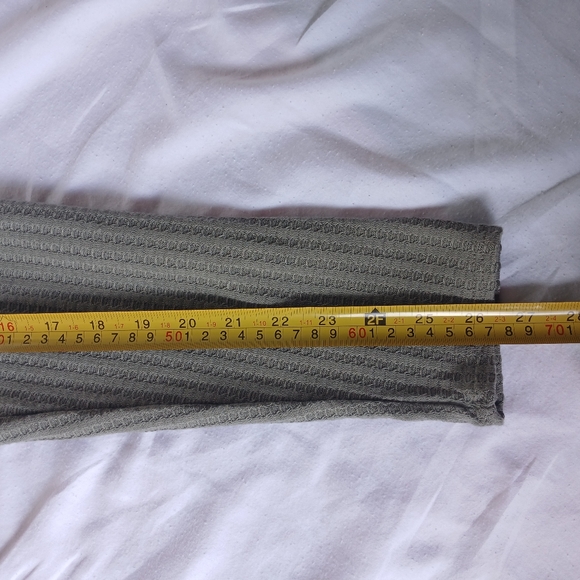 Chaser Women's Long Sleeve Waffle Knit Thermal Top Green Size Large - Picture 9 of 14